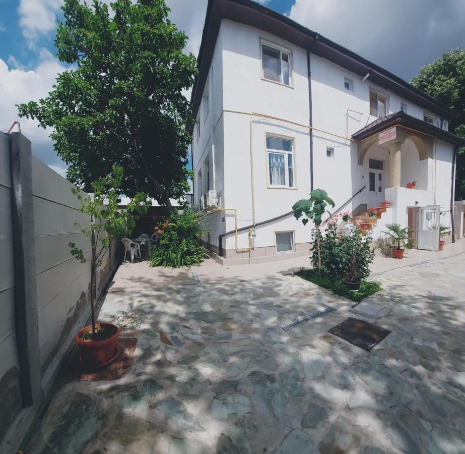 Cazare Alfredo Craiova Bagian luar foto