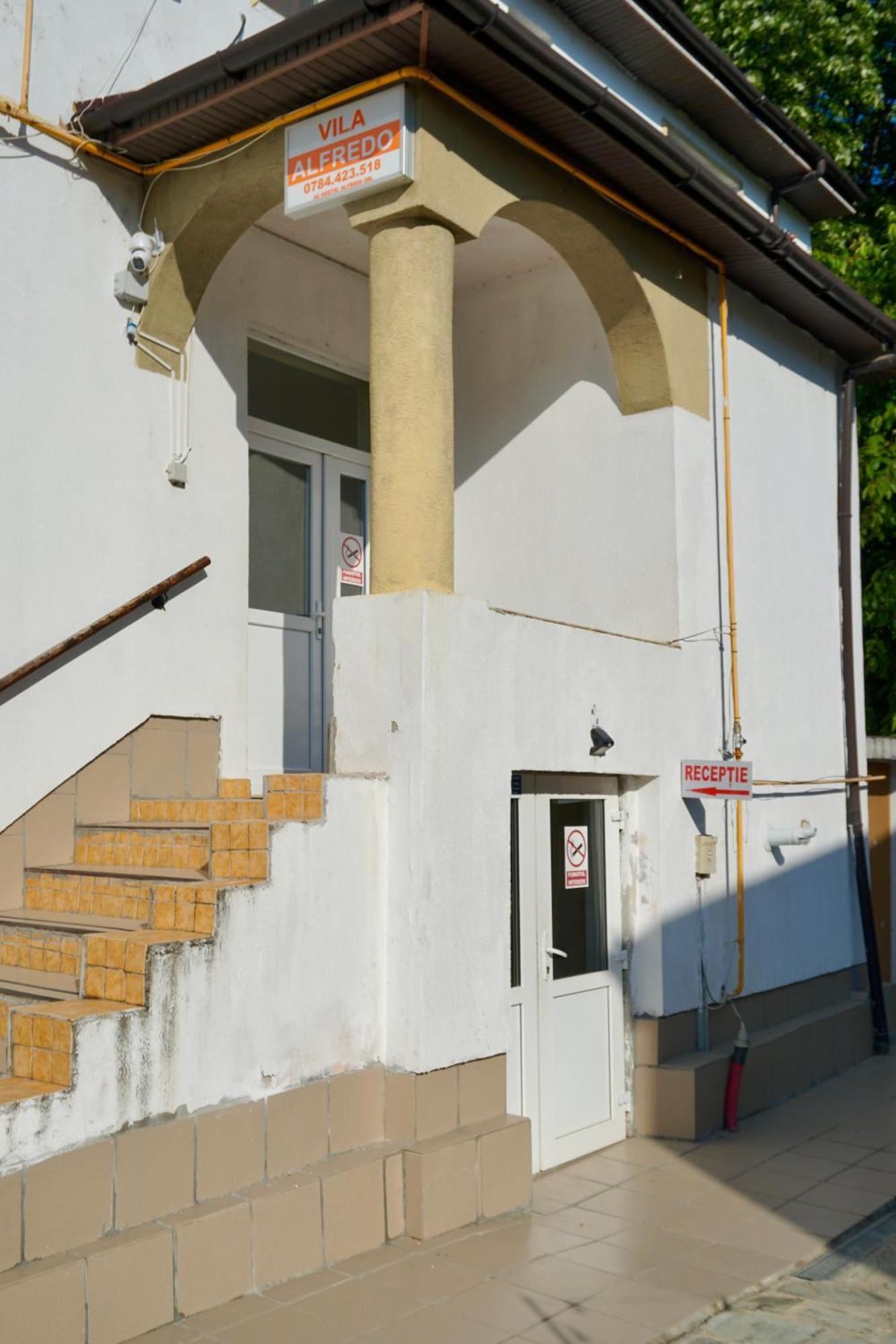 Cazare Alfredo Craiova Bagian luar foto
